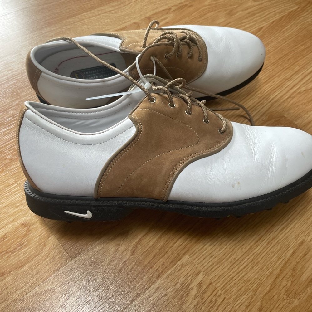 Nike Men's White and Brown Oxfords